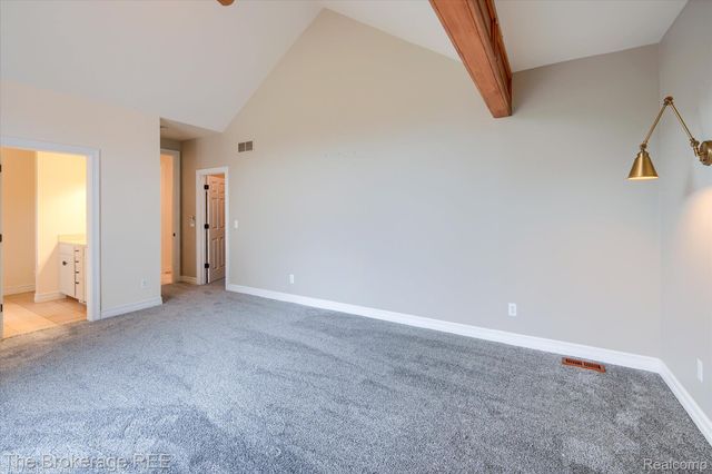 9055 N Island Drive, Flushing Charter Township, MI 48433