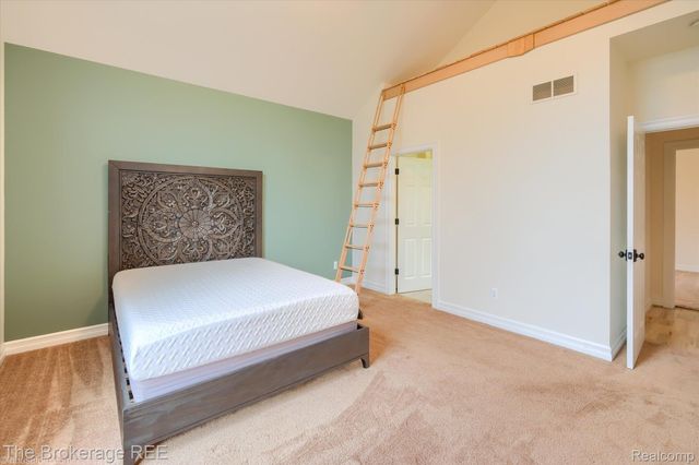 9055 N Island Drive, Flushing Charter Township, MI 48433