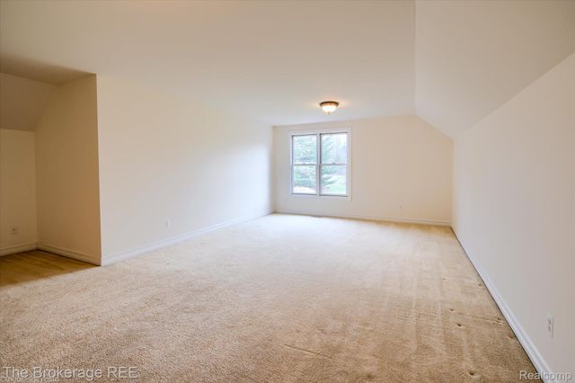 9055 N Island Drive, Flushing Charter Township, MI 48433