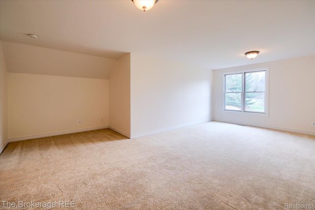 9055 N Island Drive, Flushing Charter Township, MI 48433