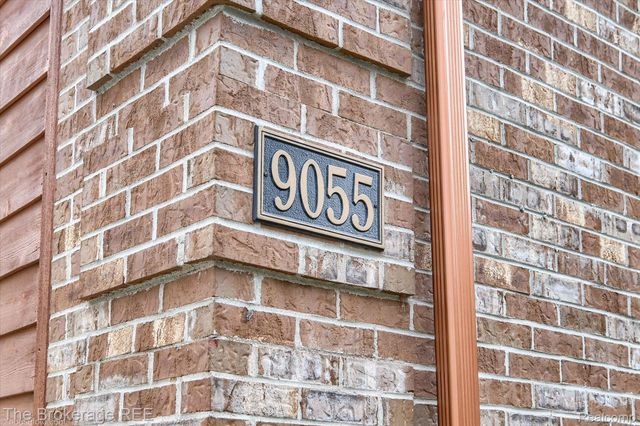 9055 N Island Drive, Flushing Charter Township, MI 48433