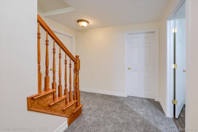 9055 N Island Drive, Flushing Charter Township, MI 48433