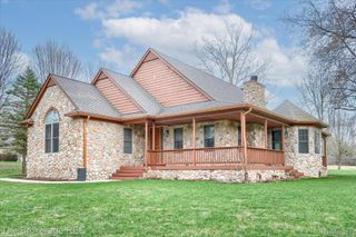 9055 N Island Drive, Flushing Charter Township, MI 48433