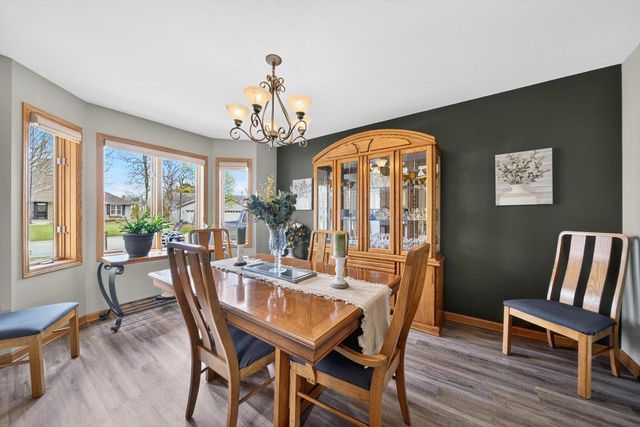 1831 Mapletree ROAD, Howards Grove, WI 53083