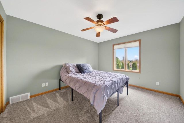 1831 Mapletree ROAD, Howards Grove, WI 53083