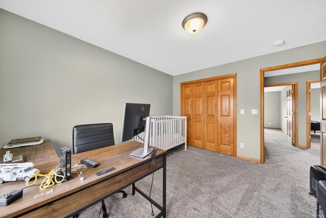 1831 Mapletree ROAD, Howards Grove, WI 53083