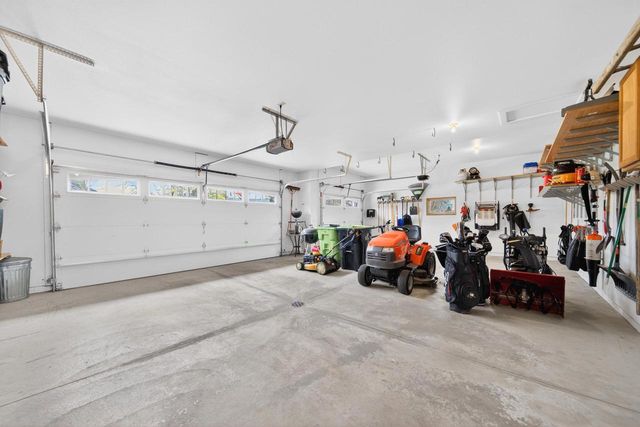 1831 Mapletree ROAD, Howards Grove, WI 53083