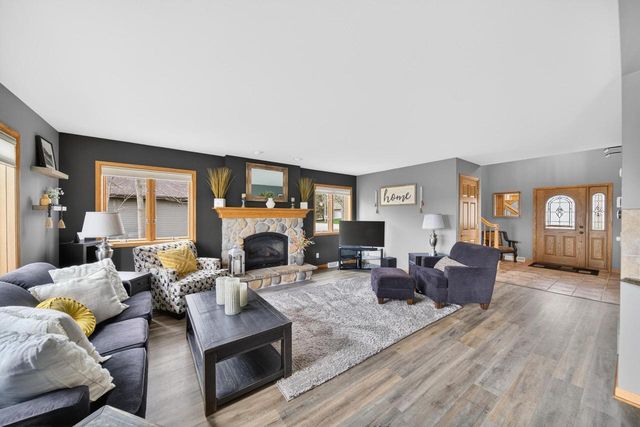 1831 Mapletree ROAD, Howards Grove, WI 53083