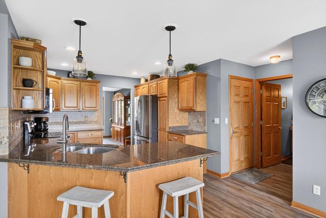 1831 Mapletree ROAD, Howards Grove, WI 53083