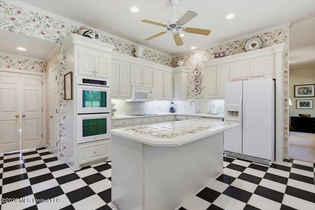 206 Persimmon Hill, Ridgeland, MS 39157
