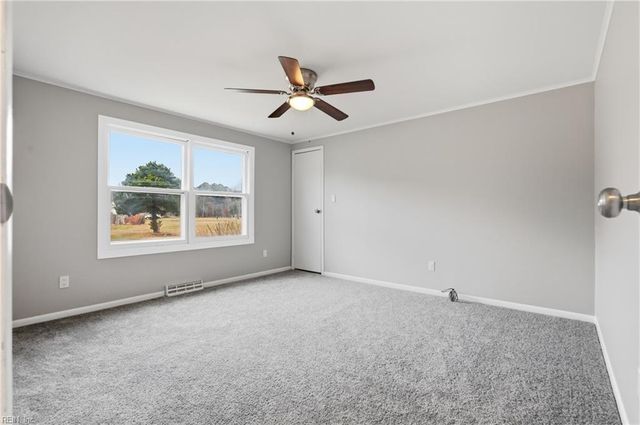 1554 Shellito LN, Suffolk, VA 23437