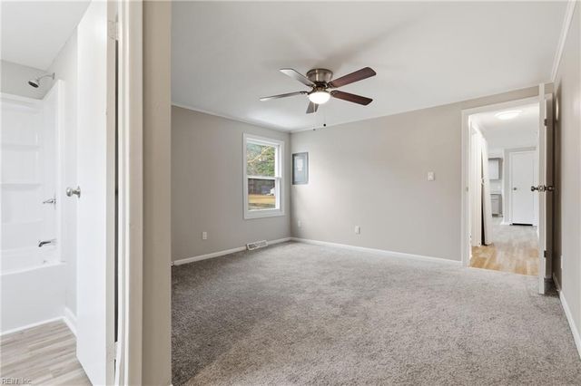 1554 Shellito LN, Suffolk, VA 23437