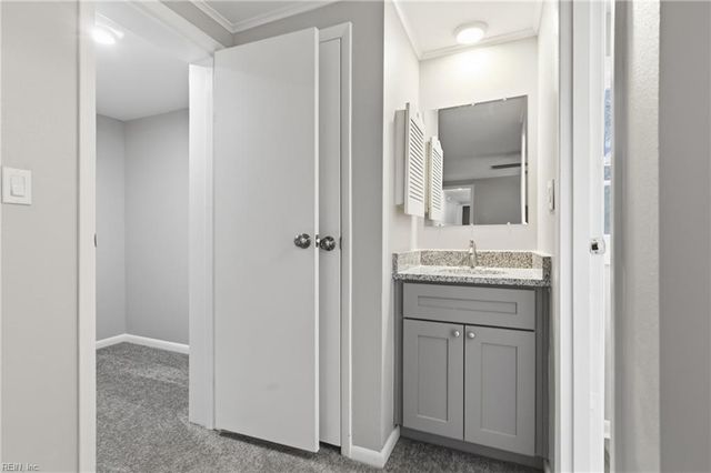 1554 Shellito LN, Suffolk, VA 23437