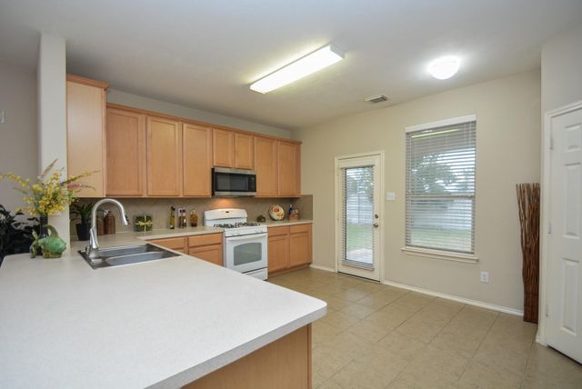 9203 Kransbury Lane, Houston, TX 77095