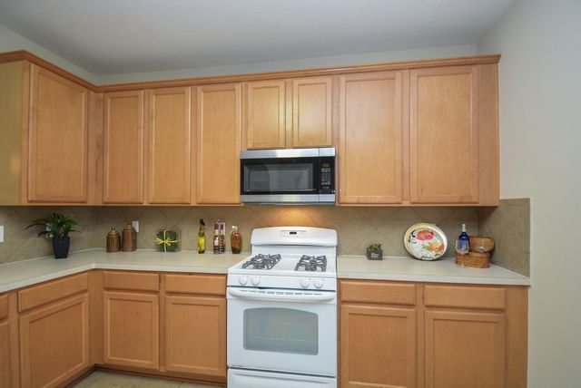 9203 Kransbury Lane, Houston, TX 77095