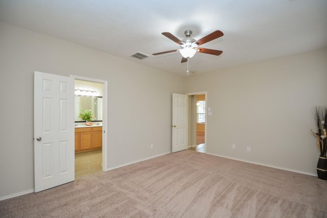 9203 Kransbury Lane, Houston, TX 77095