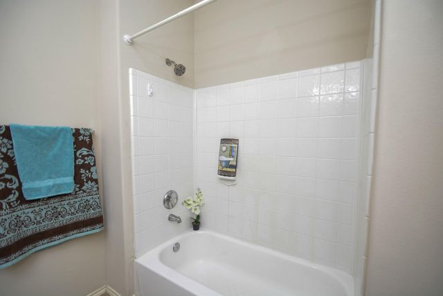 9203 Kransbury Lane, Houston, TX 77095