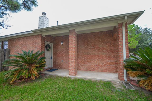 9203 Kransbury Lane, Houston, TX 77095