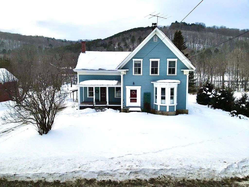 317 VT Route 110, Chelsea, VT 05038