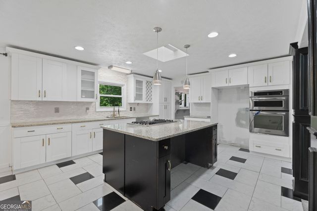 240 Magmar Lane, Fayetteville, GA 30214