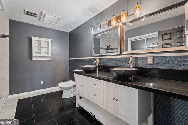 240 Magmar Lane, Fayetteville, GA 30214