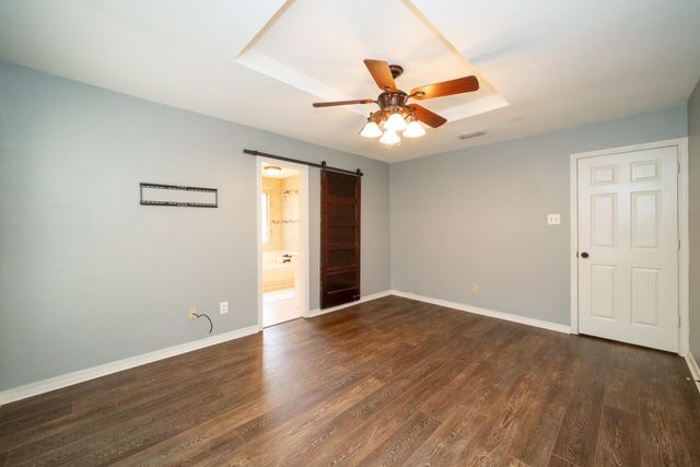 1130 Kensington Ct, Longview, TX 75605