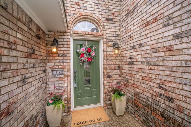 1130 Kensington Ct, Longview, TX 75605