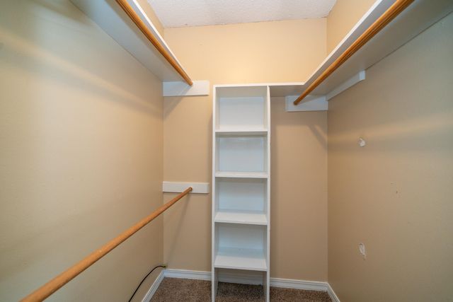 1130 Kensington Ct, Longview, TX 75605