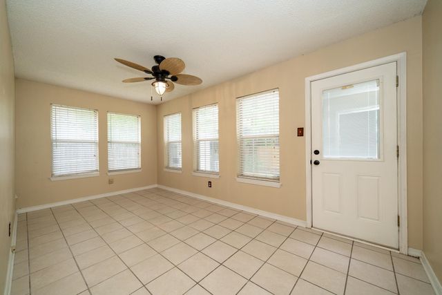 1130 Kensington Ct, Longview, TX 75605