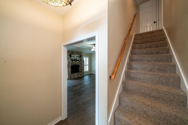 1130 Kensington Ct, Longview, TX 75605