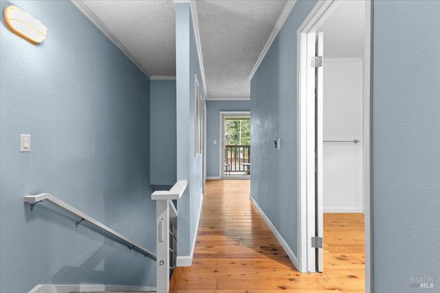 1003 Golf Course Dr, Rohnert Park, CA 94928