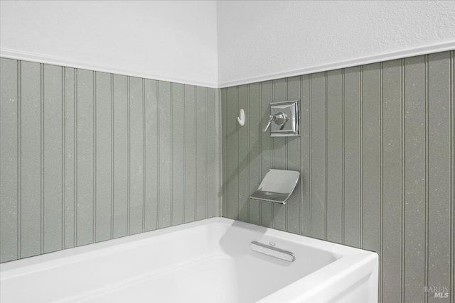 1003 Golf Course Dr, Rohnert Park, CA 94928