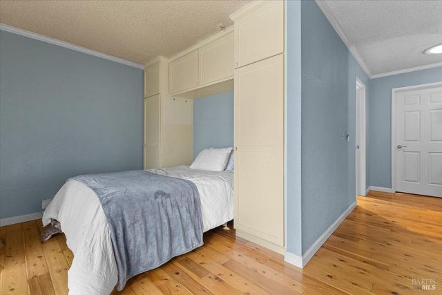 1003 Golf Course Dr, Rohnert Park, CA 94928