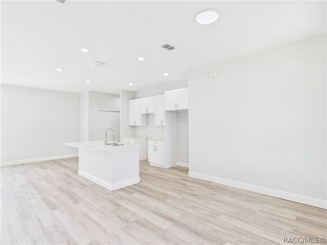 12807 SW 73rd Avenue Road, Ocala, FL 34473