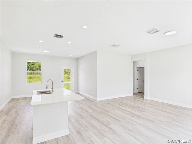 12807 SW 73rd Avenue Road, Ocala, FL 34473