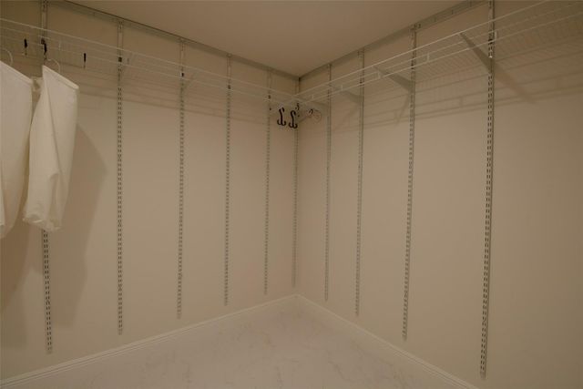 877 NE 195th Street 222, Miami, FL 33179