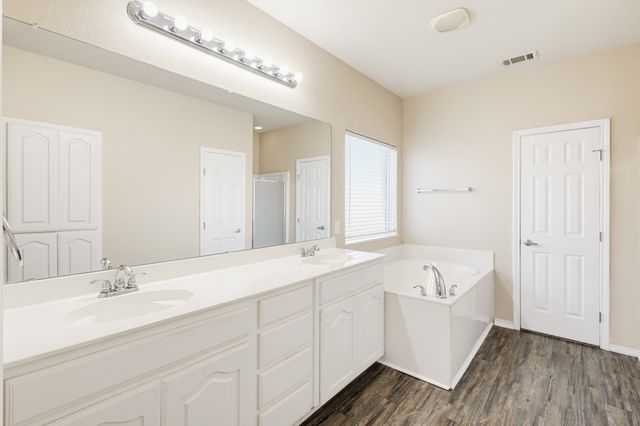 3203 Guadaloupe, Grand Prairie, TX 75054