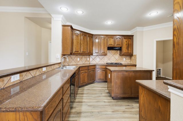 3203 Guadaloupe, Grand Prairie, TX 75054