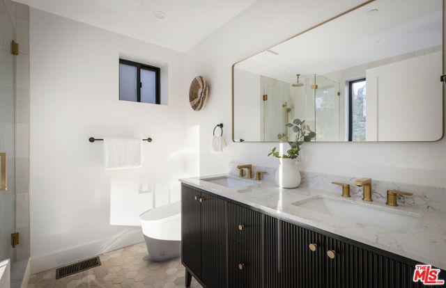 5240 Barker Drive, Los Angeles, CA 90042