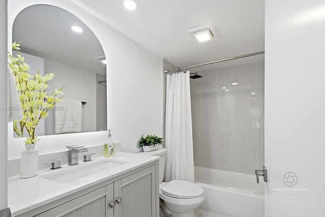 1351 SW 125th Avenue 206S, Pembroke Pines, FL 33027