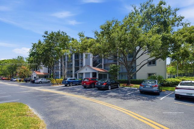 1351 SW 125th Avenue 206S, Pembroke Pines, FL 33027