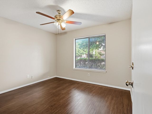 2204 Ridgedale Drive, Carrollton, TX 75006