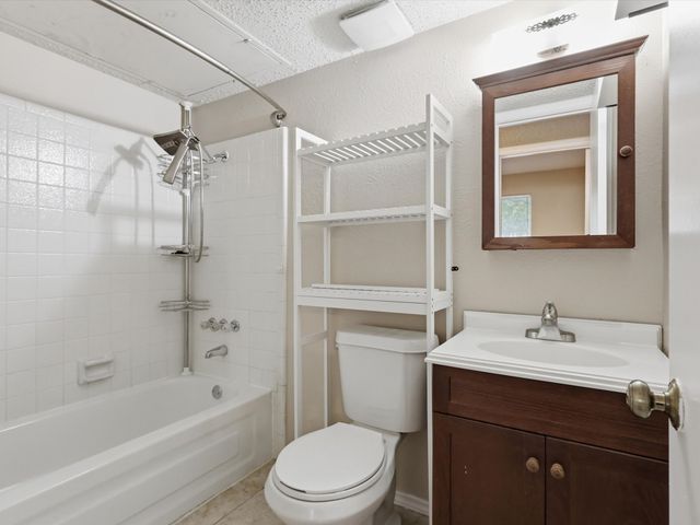 2204 Ridgedale Drive, Carrollton, TX 75006