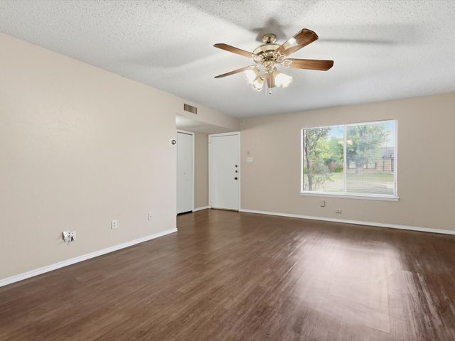 2204 Ridgedale Drive, Carrollton, TX 75006