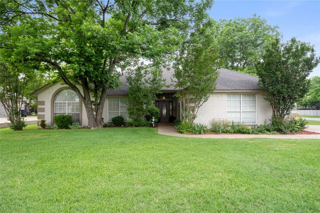 5132 Wedgefield Road, Granbury, TX 76049