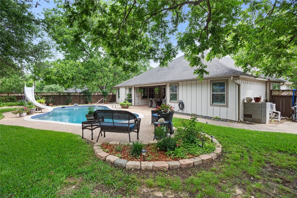 5132 Wedgefield Road, Granbury, TX 76049