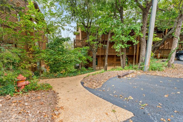 24 Village Trail 10-3, Branson, MO 65616