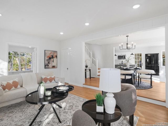 123 Mandalay, San Antonio, TX 78212