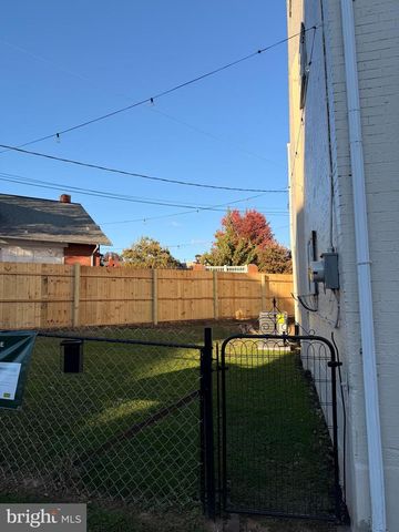 449 S PLUM ST, Lancaster, PA 17602