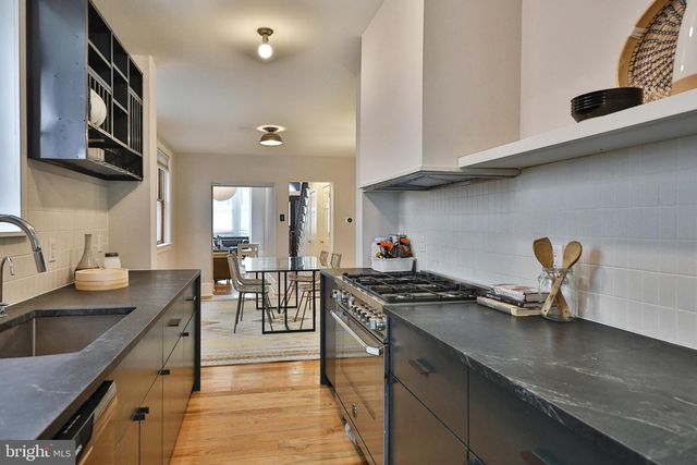 2805 POPLAR ST, Philadelphia, PA 19130